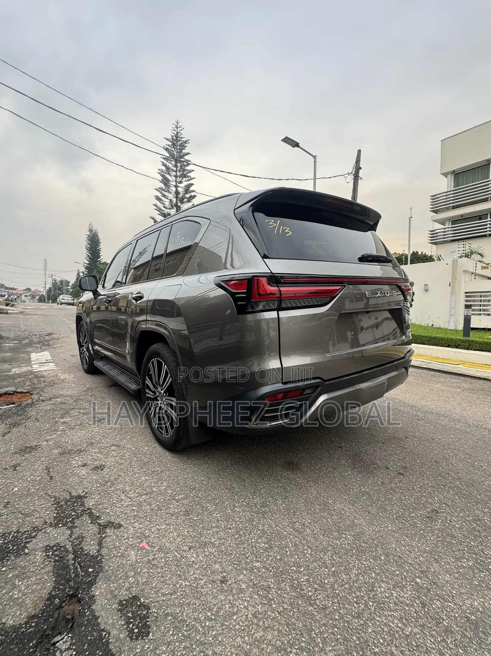 Lexus LX 600 2022 Silver