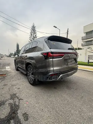 Lexus LX 600 2022 Silver