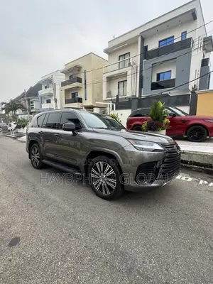 Lexus LX 600 2022 Silver