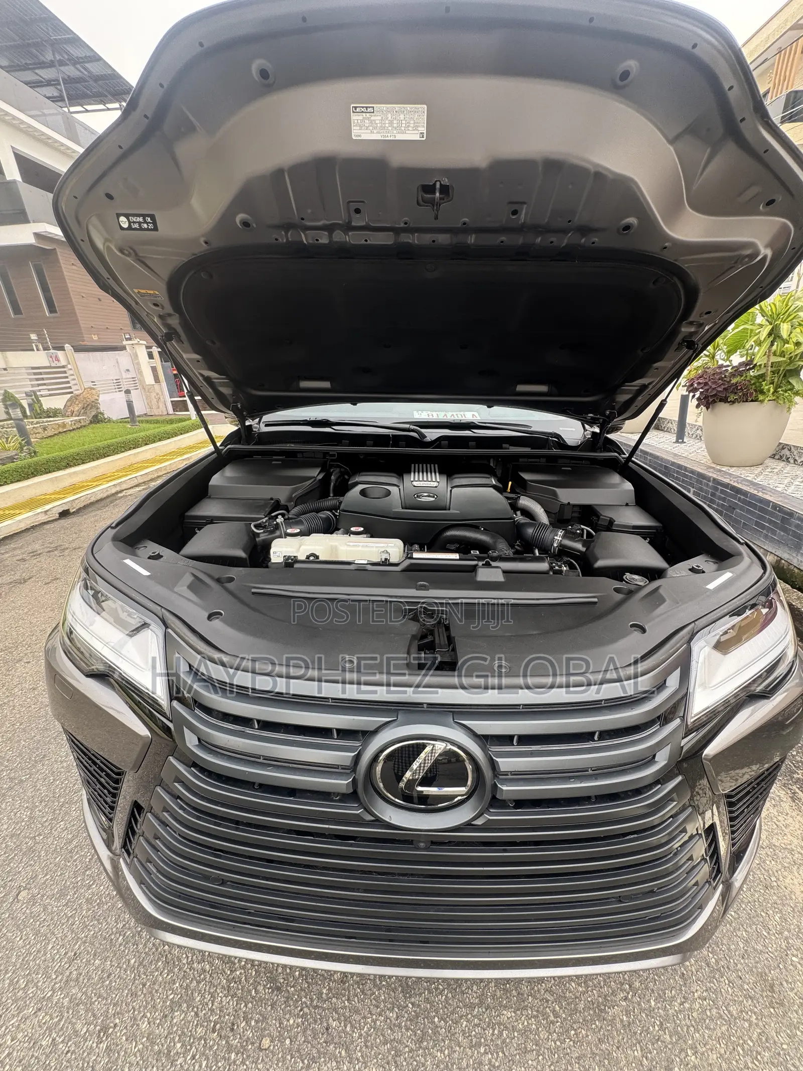 Lexus LX 600 2022 Silver