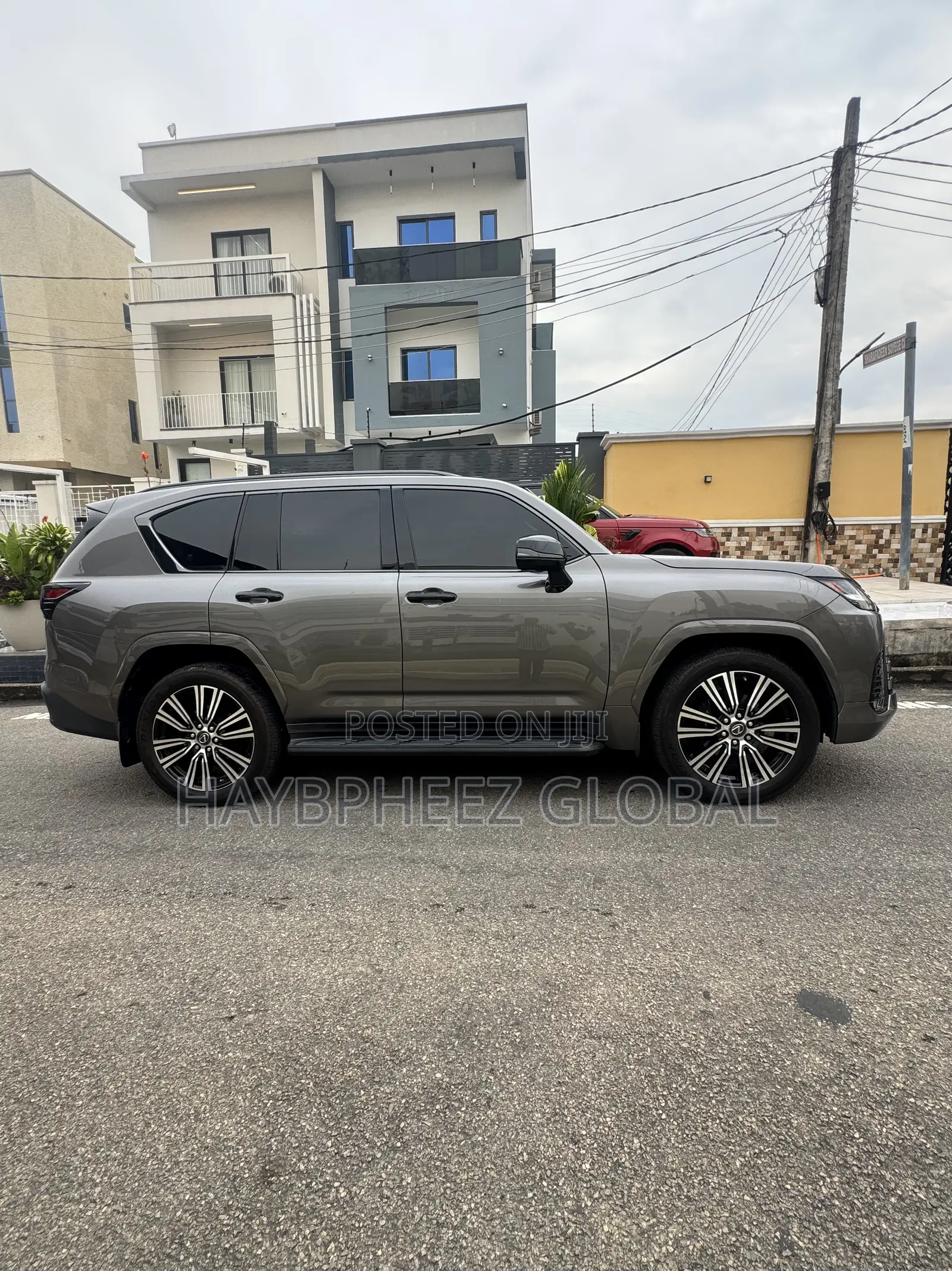 Lexus LX 600 2022 Silver