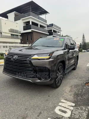 Lexus LX 600 2022 Silver