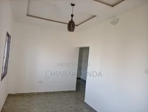 1bdrm Block of Flats in Ushafa for rent
