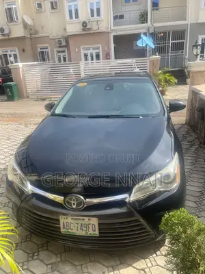 Toyota Camry XLE 4dr Sedan (3.5L 6cyl 6A) 2015 Black