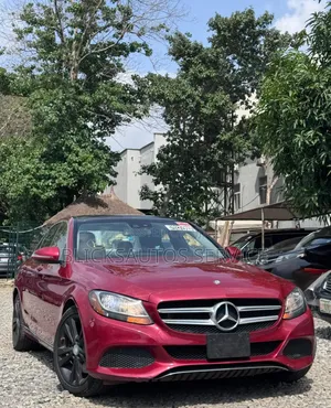 Mercedes-Benz C300 2016 Red