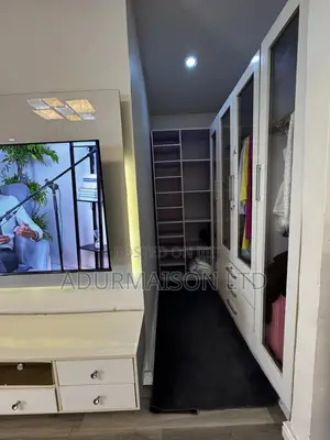 Weekly Girls Apartment