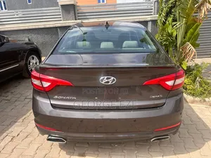 Hyundai Sonata Sport 2.0T Sedan FWD (2.0L 4cyl 6A) 2016 Brown