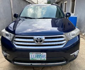 Toyota Highlander 2013 Blue
