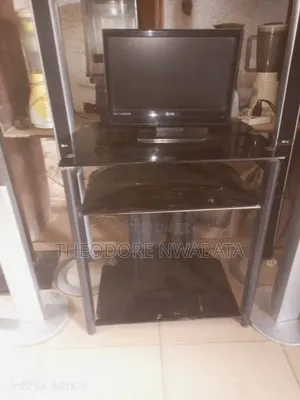 Black Breakable Table