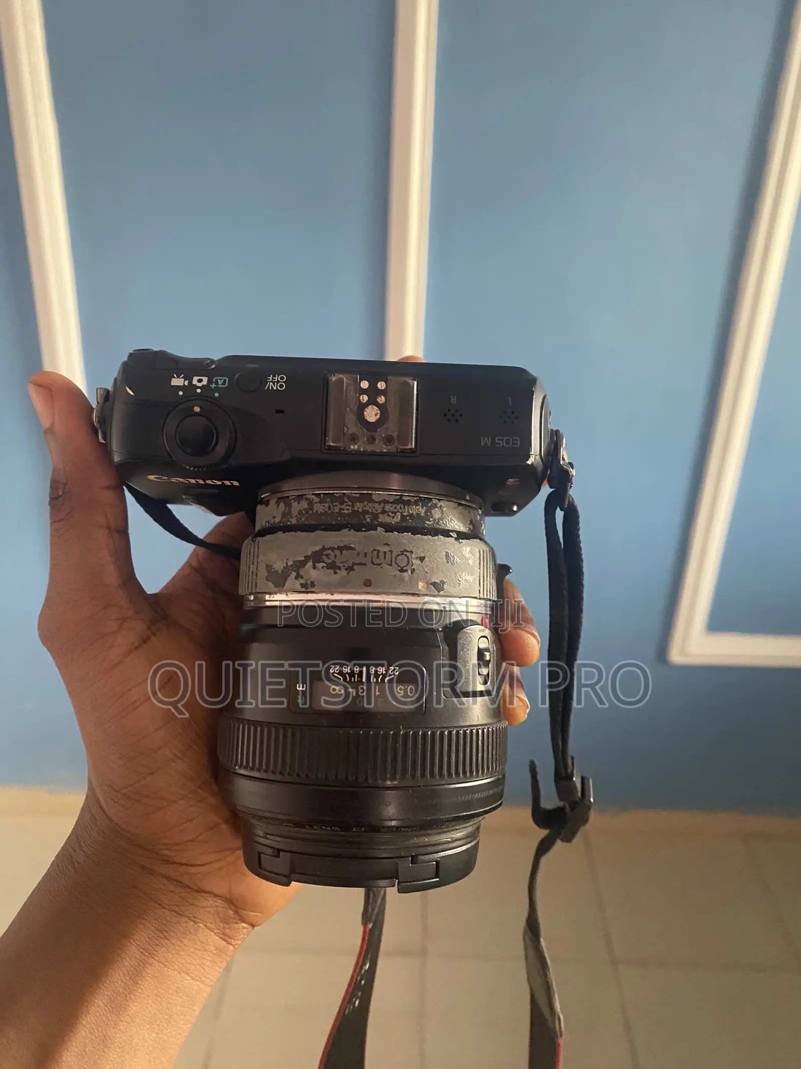 Canon Eos Mirrorless Camera