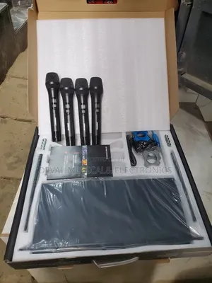 Shure Wireless Microphone 4handle