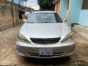Toyota Camry 2024 Gray