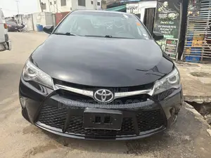 Toyota Camry SE 4dr Sedan (2.5L 4cyl 6A) 2016 Black