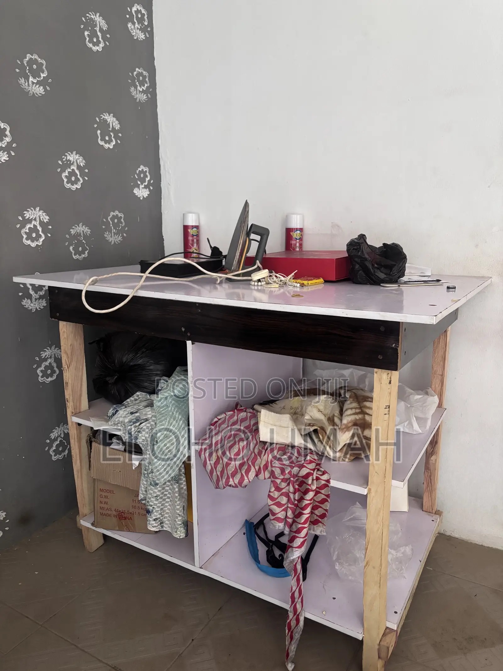 Tailoring Table