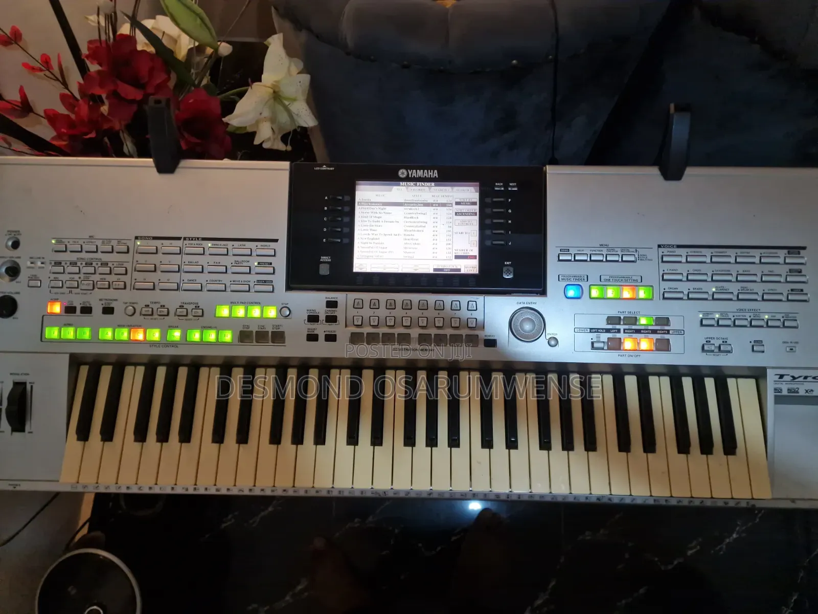 Clean Yamaha Tyros Piano
