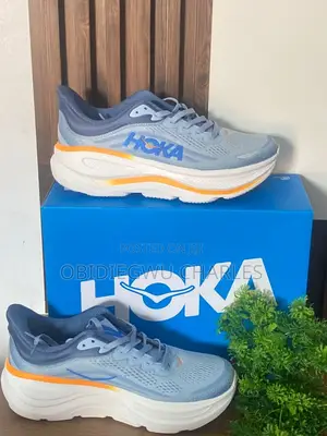 Hoka Canvas