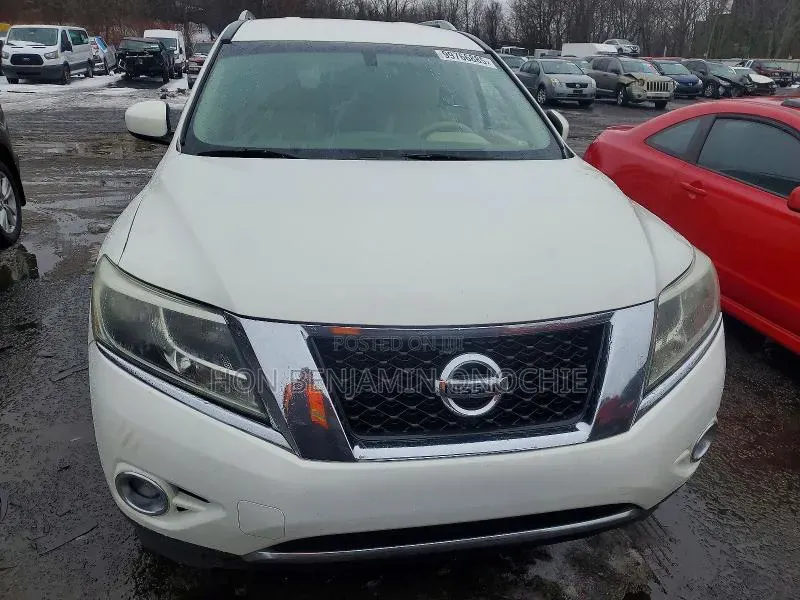 Nissan Pathfinder 2015 White