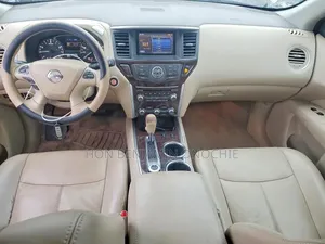 Nissan Pathfinder 2015 White