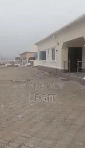 3bdrm Bungalow in Lugbe District for sale