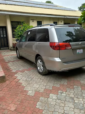 Toyota Sienna 2006 Gray