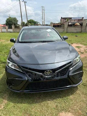 Toyota Camry SE (2.5L 4cyl 8A) 2019 Black