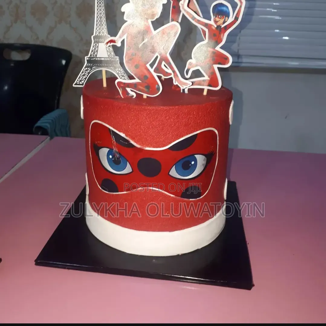 Ladybug Theme 8 Inches 3 Layers Cake