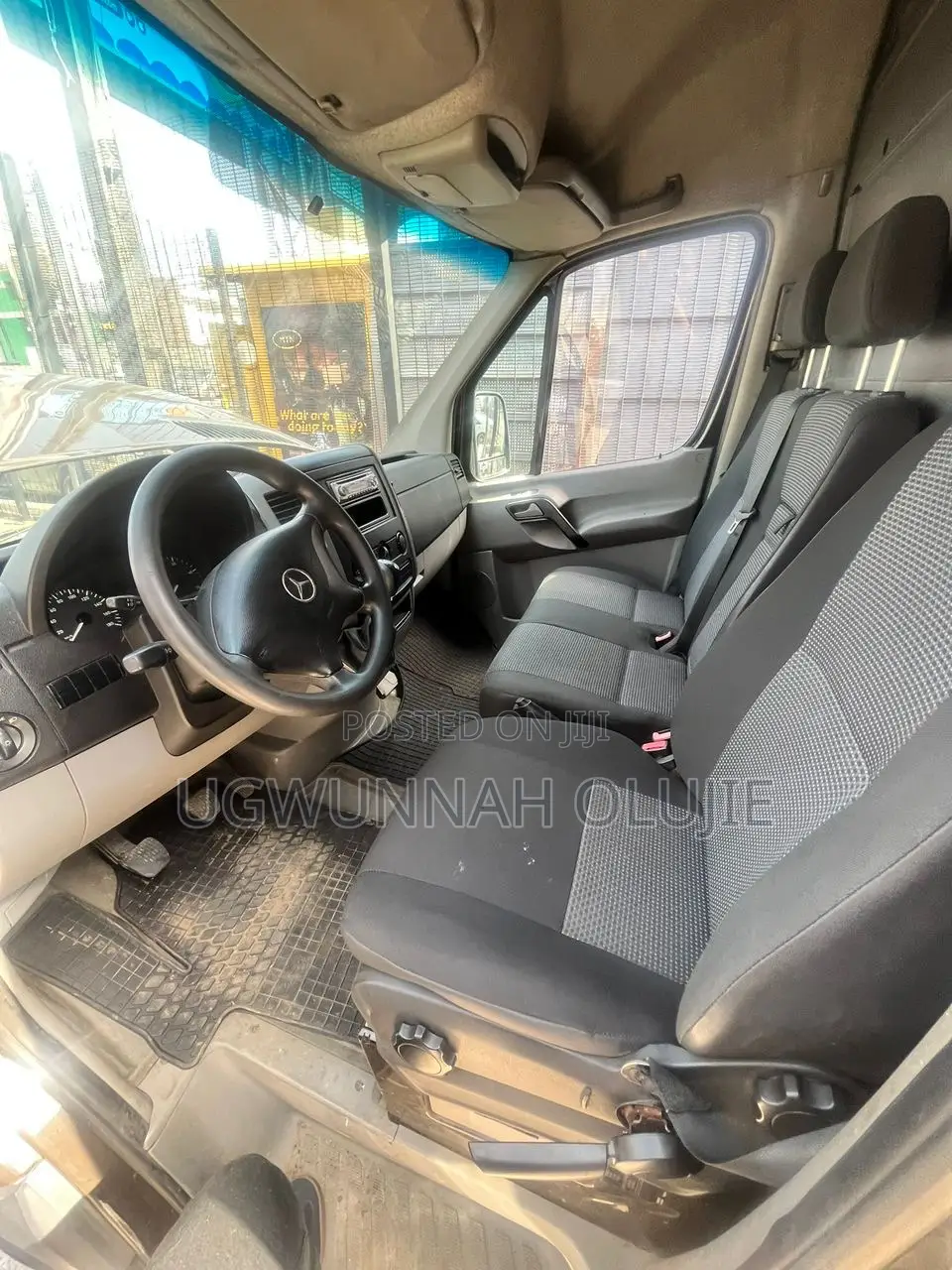 Mercedes-Benz Sprinter 2010 Black