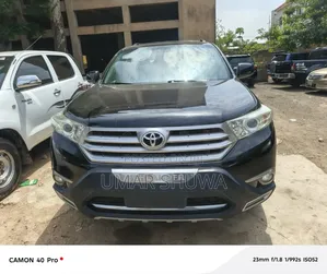 Toyota Highlander 2013 Black