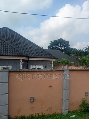 5bdrm Bungalow in Ojik Properties, Owerri for sale
