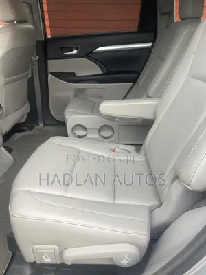 Toyota Highlander 2015 Silver