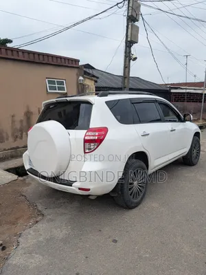 Toyota RAV4 2009 White