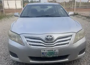 Toyota Camry 2011 Silver
