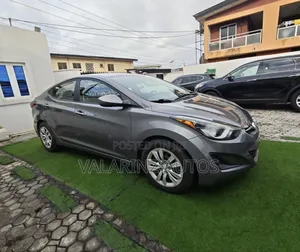 Hyundai Elantra SE 4dr Sedan (1.8L 4cyl 6A) 2014 Gray
