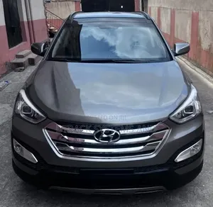 Hyundai Santa Fe GLS 4dr SUV AWD (3.3L 6cyl 6A) 2014 Gray