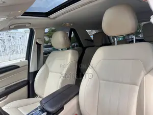 Mercedes-Benz GLE-Class GLE 350 2017 White