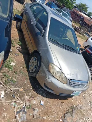 Toyota Corolla 2003 Gold