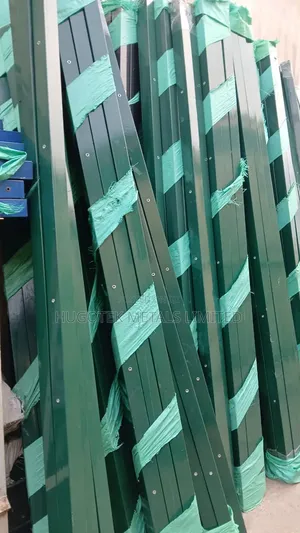 Anti Finger Panel Mesh Pole 70x70
