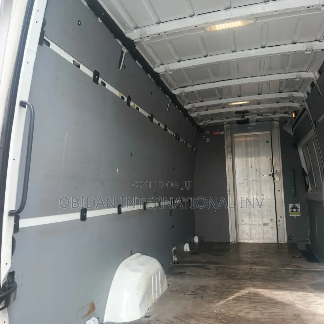 Mercedes-Benz Sprinter 2013 White