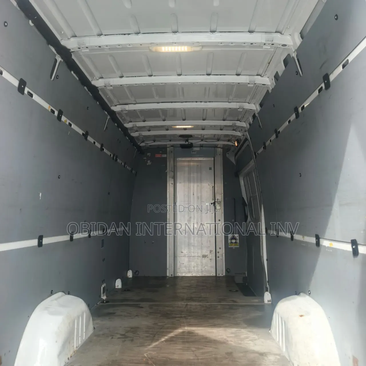 Mercedes-Benz Sprinter 2013 White