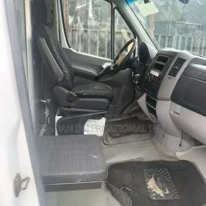 Mercedes-Benz Sprinter 2013 White