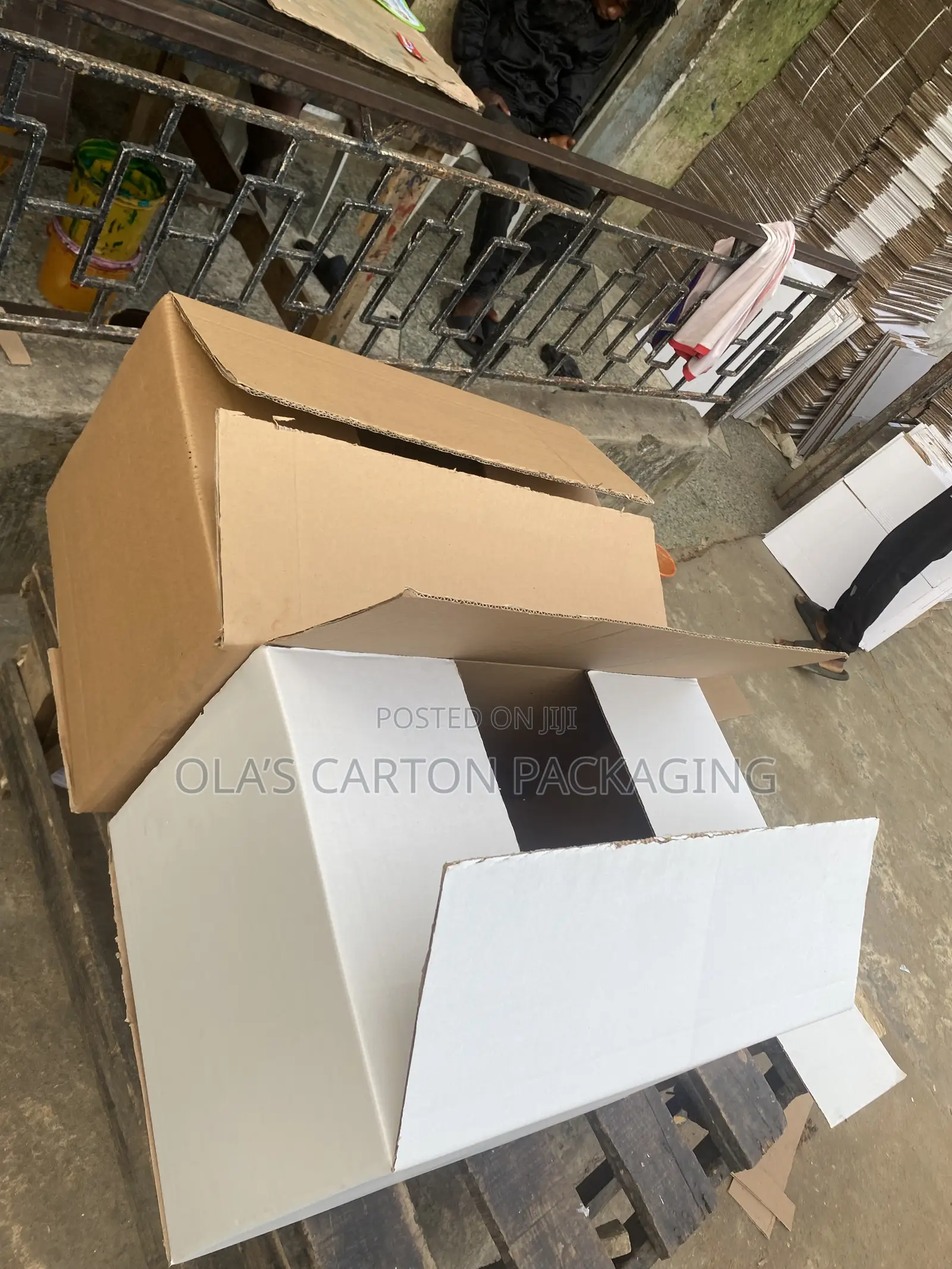 Plain Brown and White Carton Box