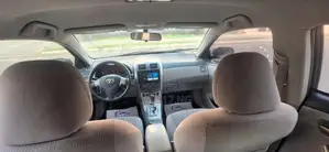 Toyota Corolla 2011 Gray