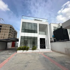 5bdrm Duplex in Lekki for sale
