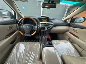 Lexus RX 2011 Pearl