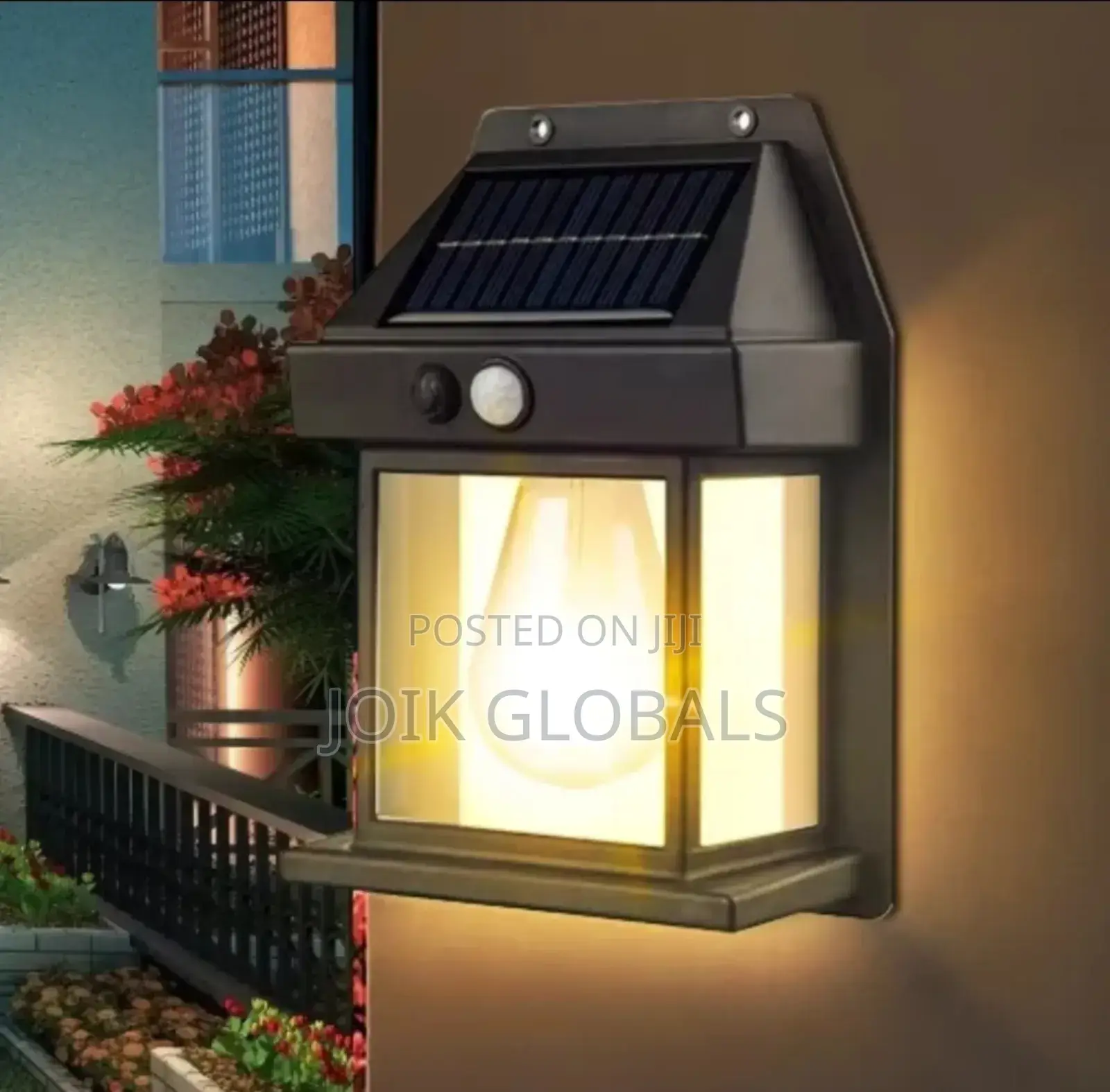 Premium Solar Wall/Fence Light With Motion Sensor (Waterproof))