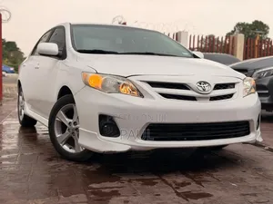 Toyota Corolla S 4dr Sedan (1.8L 4cyl 4A) 2011 White