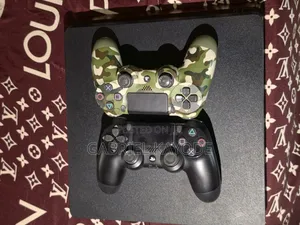 Ps4 Slim 2 Pads