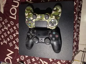 Ps4 Slim 2 Pads