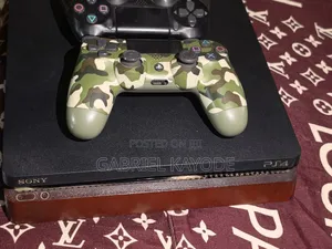 Ps4 Slim 2 Pads