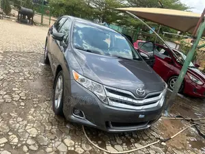 Toyota Venza LE 4dr Wagon AWD (2.7L 4cyl 6A) 2015 Gray